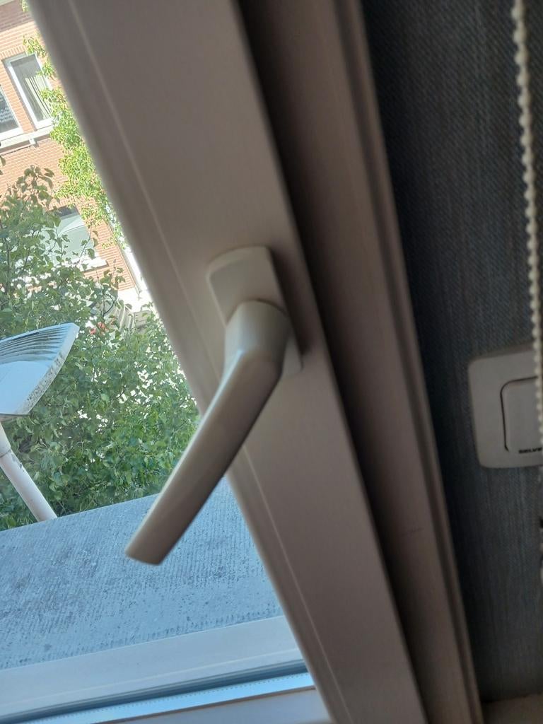 Herstellen  en onderhoud ramen en deuren, Ophalen of Verzenden