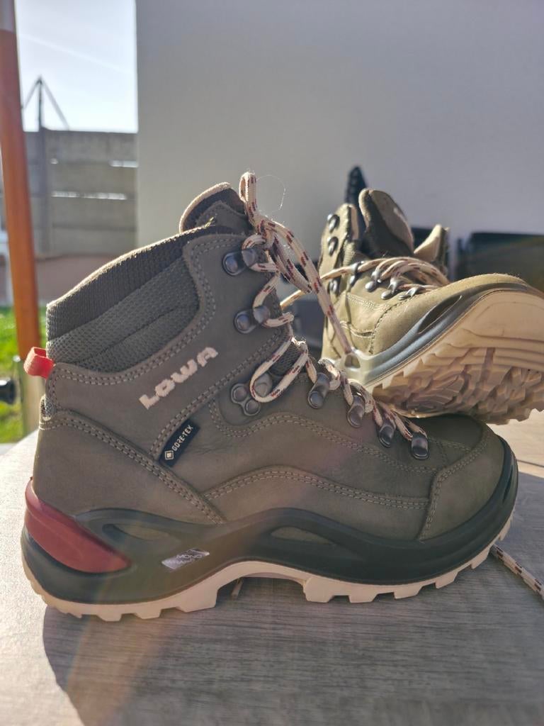 Lowa Renegade GTX Mid Dames Maat 37.5 - Topstaat!, Sport en Fitness, Bergsport en Wandelen, Zo goed als nieuw, Schoenen, Ophalen of Verzenden