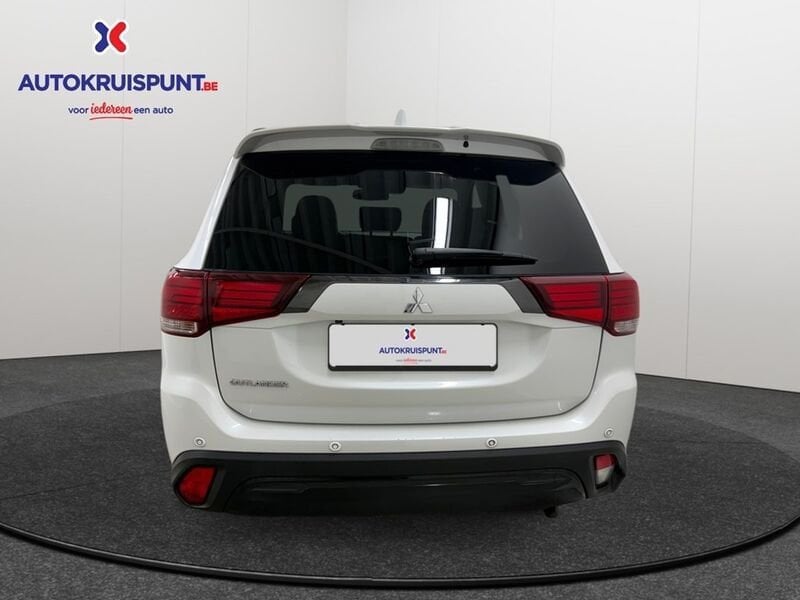 Mitsubishi Outlander 2.0 I Automaat, Auto's, Automaat, 1998 cc, 4 cilinders, Wit