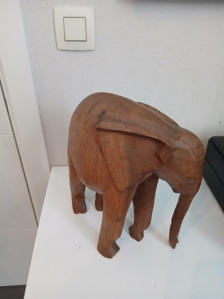 Afrikaans beeld, olifant in hout., Antiek en Kunst, Kunst | Beelden en Houtsnijwerken, Ophalen, Hout, Beeld