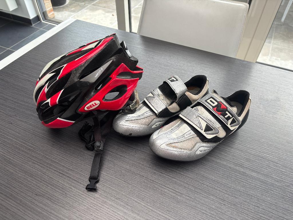 DMT koers schoenen mt 42 + helm mt L, Fietsen en Brommers, Ophalen, L, Dames, Schoenen