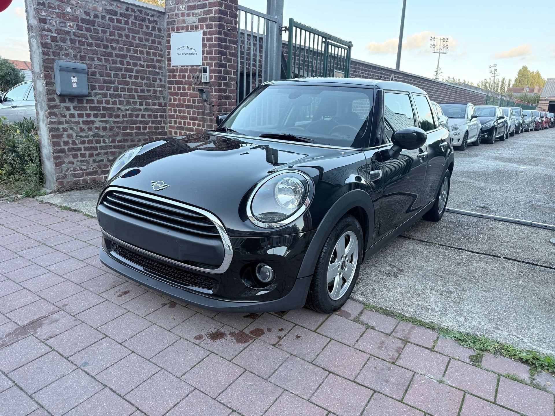 MINI One Mini 1.5A One OPF (EU6d-TEMP), Auto's, Automaat, Stof, Gebruikt, https://public.car-pass.be/vhr/f9fe899a-ad53-4951-88c5-df54b23be747