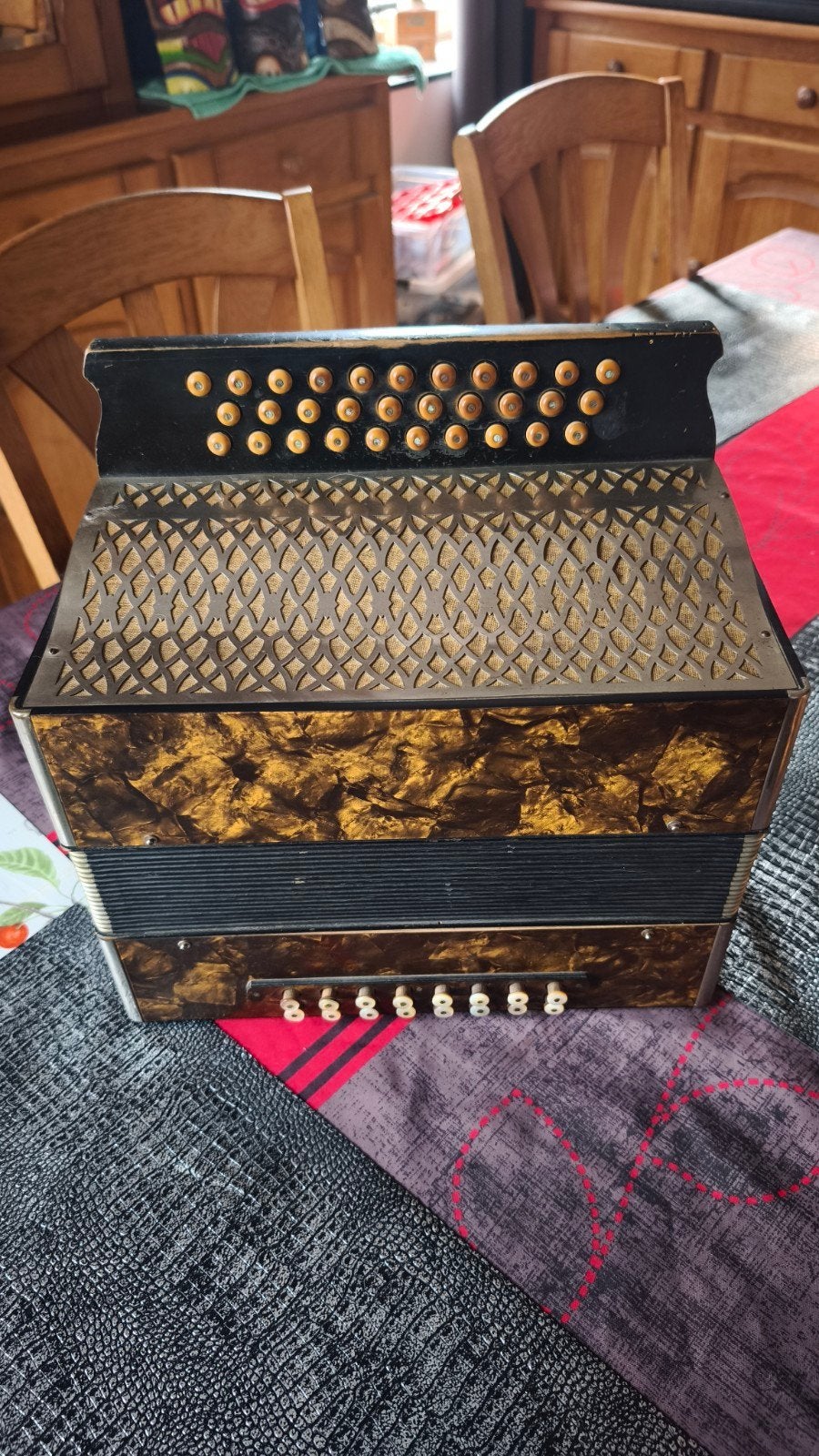 Accordeon, Muziek en Instrumenten, Accordeons, Overige merken, Gebruikt, Met riemen, Toetsaccordeon