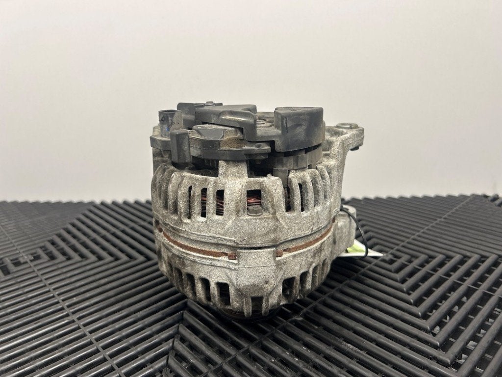 ALTERNATEUR V-Snaar Opel Corsa D (|13222931|), Autos : Pièces & Accessoires, Robert Bosch AG, Opel, Utilisé, Robert-Bosch-Allee 1
74232  Abstatt, DE