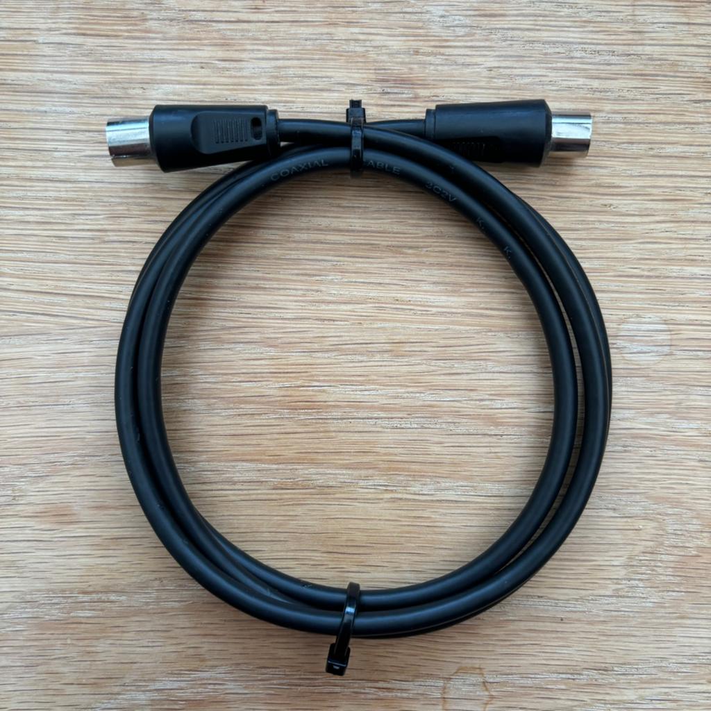 Coaxiale kabel TV 1m IEC male - IEC female 3C-2V, Audio, Tv en Foto, Audiokabels en Televisiekabels, Verzenden, Gebruikt, Minder dan 2 meter