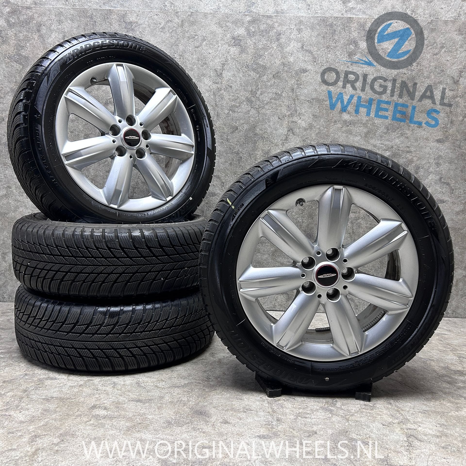 17 inch originele velgen + winterbanden MINI Countryman F60, Auto-onderdelen, Gebruikt, -, -, Banden en Velgen