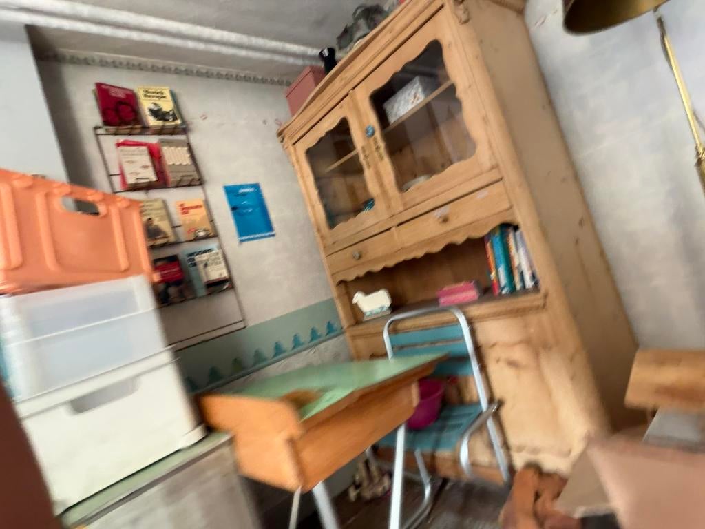 Massief houten kast, Ophalen