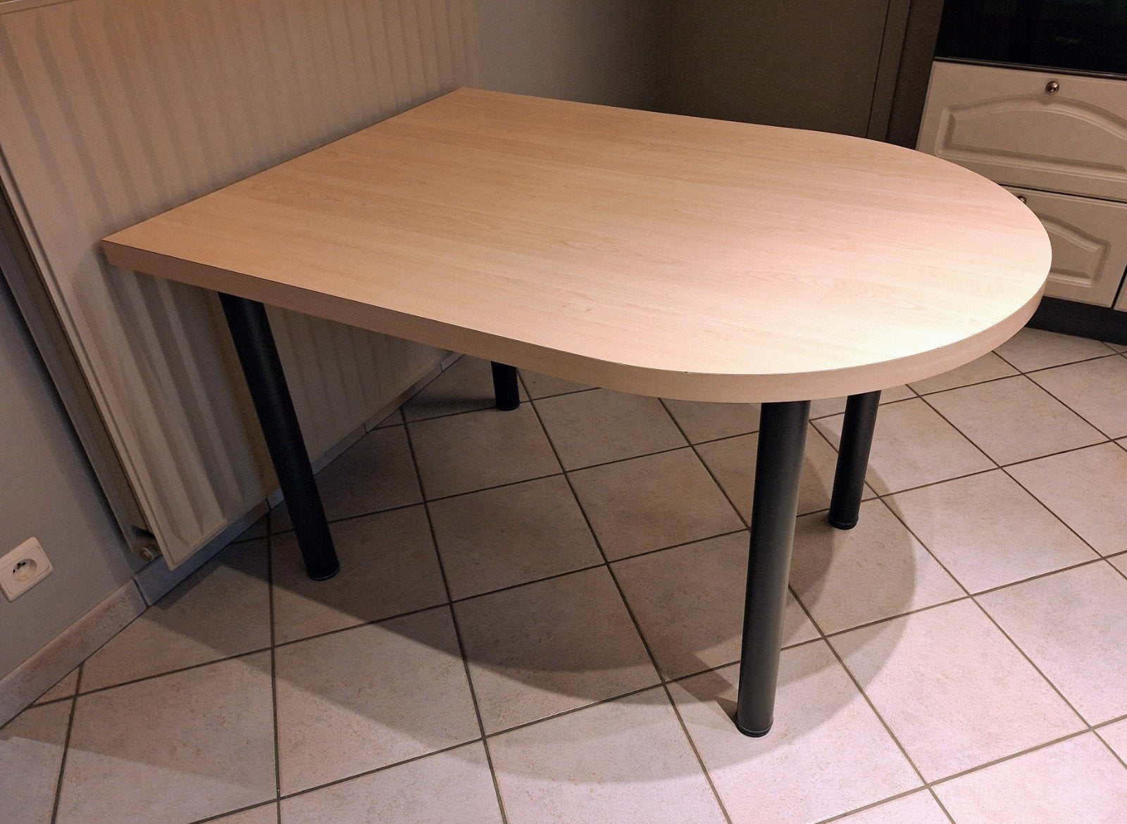 Table de cuisine pour 2 à 3 personnes, Maison & Meubles, Tables | Tables à manger, Enlèvement