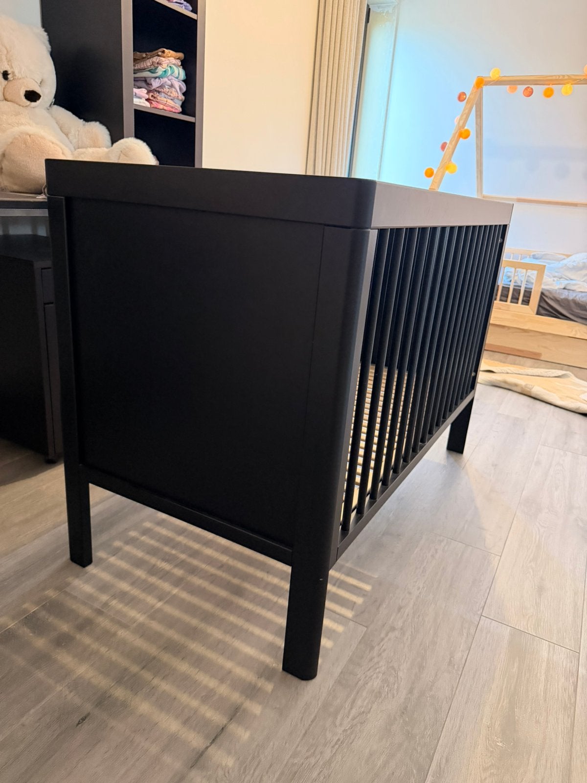 Babybed / ledikant met matras - goede staat, Kinderen en Baby's, Ophalen, Gebruikt, Ledikant