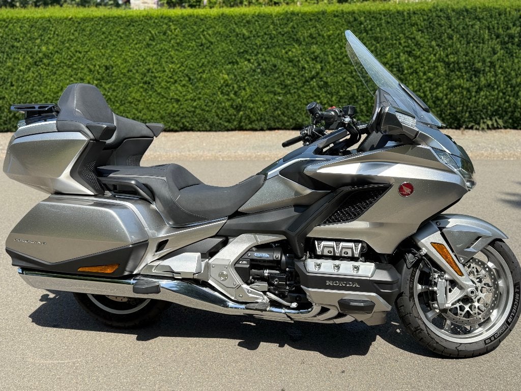 HONDA Goldwing Tour Deluxe DCT 06/2024, Motos, Motos | Honda, Tourisme, Occasion, Particulier, Poignées chauffantes