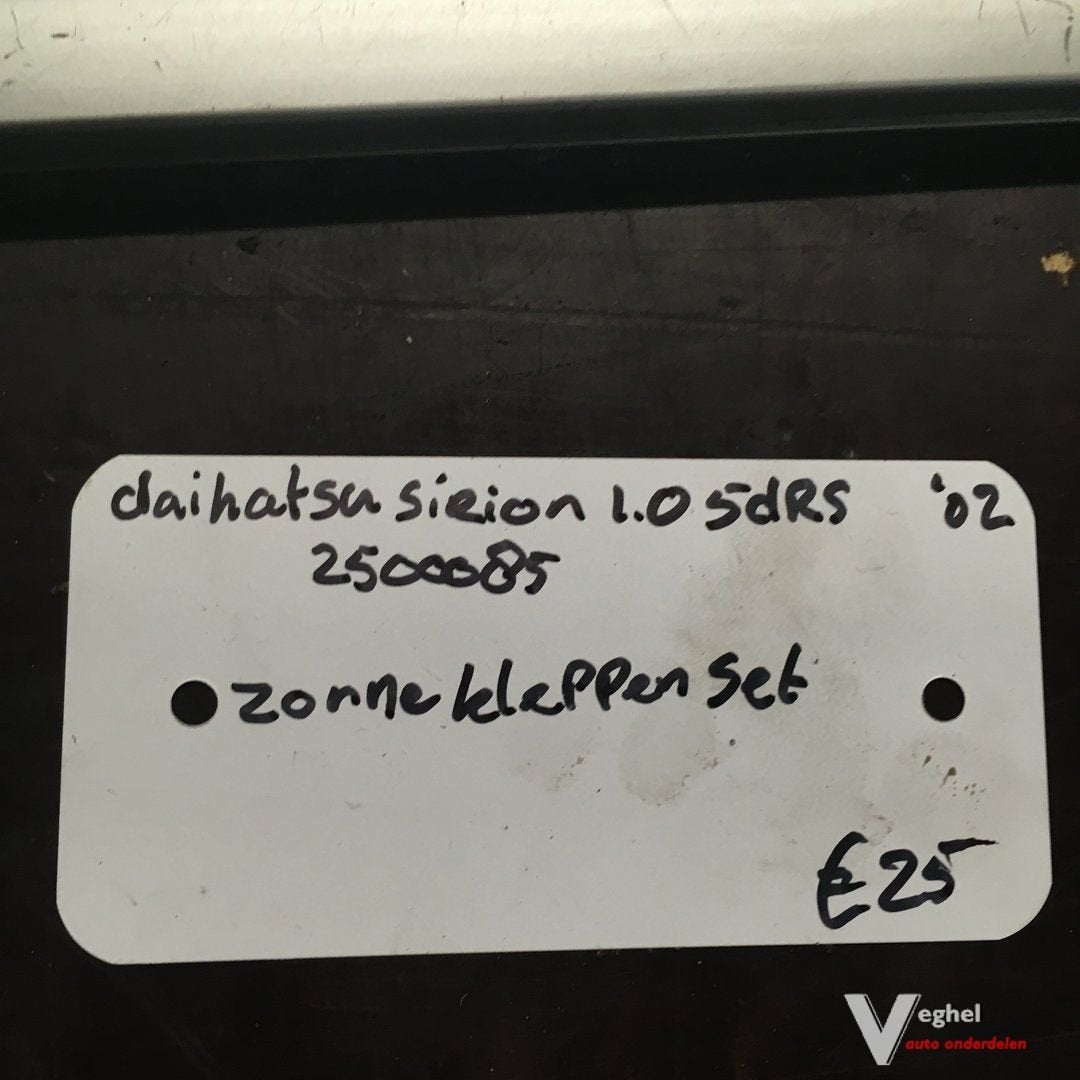 Daihatsu Sirion 1.0 5drs 2002 wagennr 2500085    Zonnekleppe, -, Utilisé, -, -