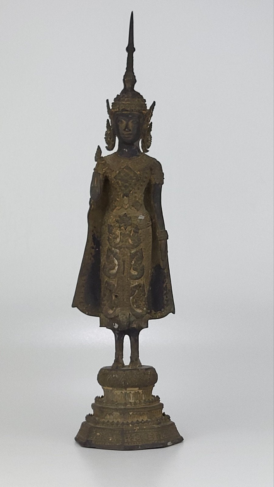 Grande statue antique en bronze thaïlandaise, Enlèvement ou Envoi, Sculpture, Bronze
