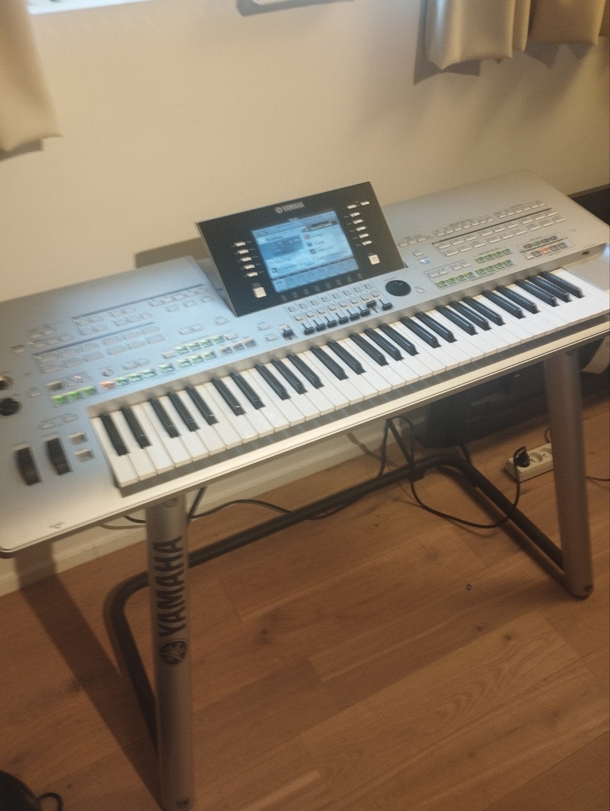 Tyros 3, Muziek en Instrumenten, Keyboards, Ophalen