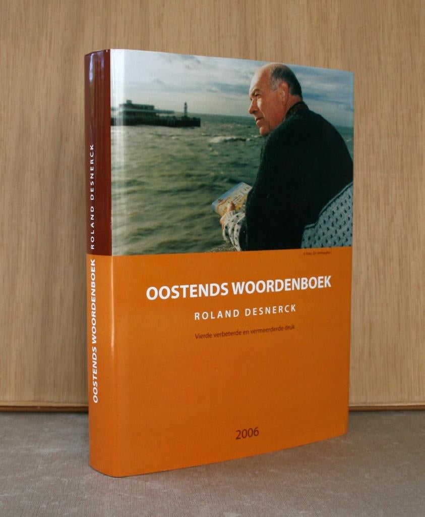 Heemkunde en taalkunde: Oostends woordenboek., Boeken, Ophalen of Verzenden, Gelezen, Roland Desnerck