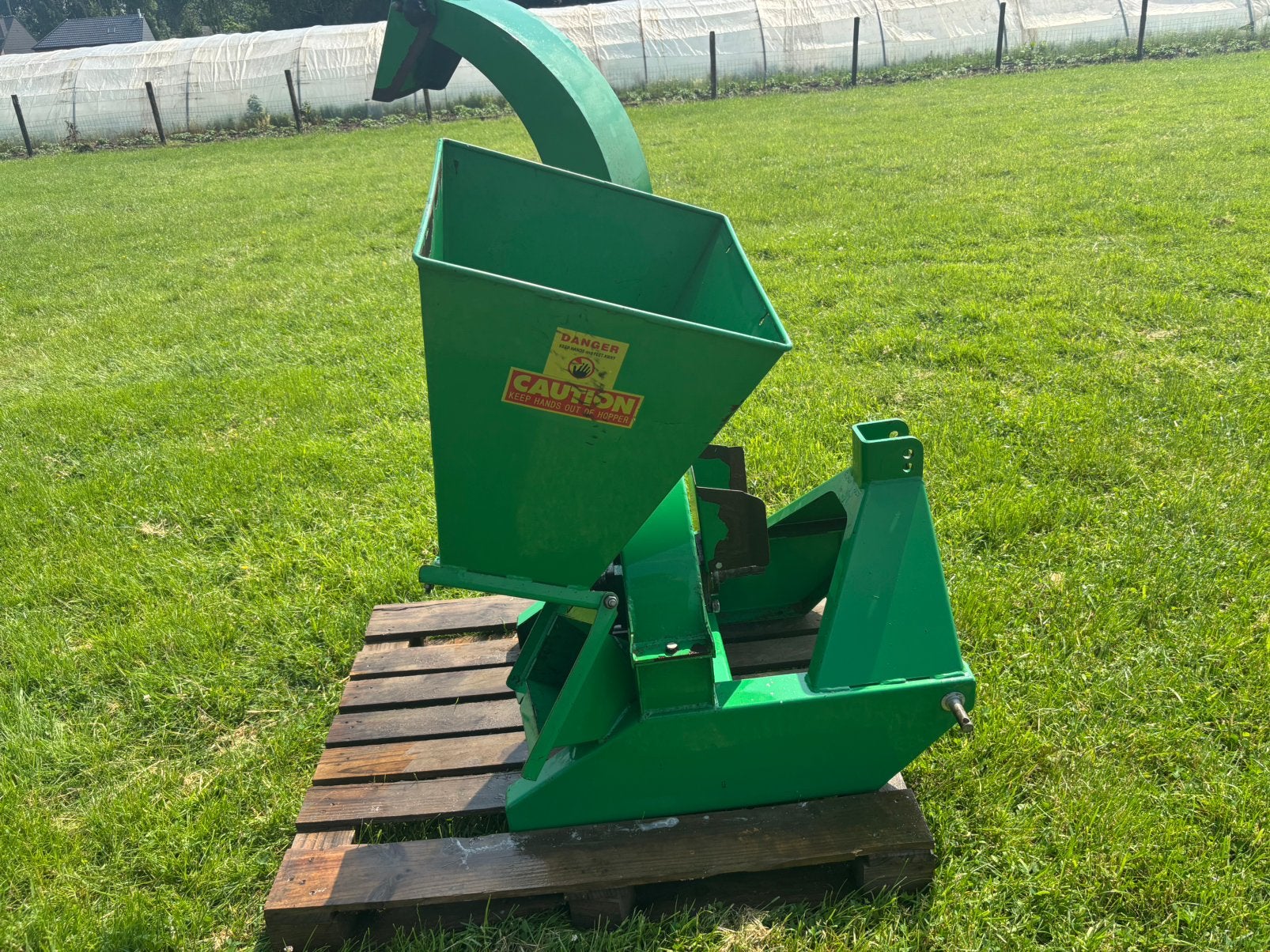 Hout hakselaar minitractor, Ophalen
