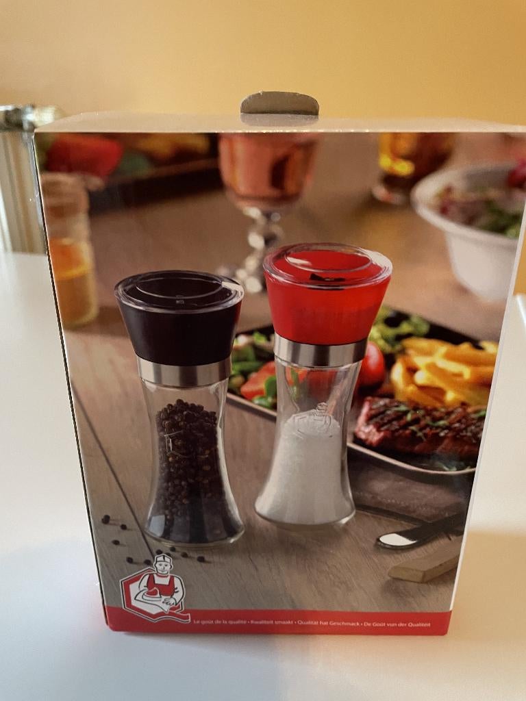 Peper en zoutvaatjes, Ophalen, Nieuw
