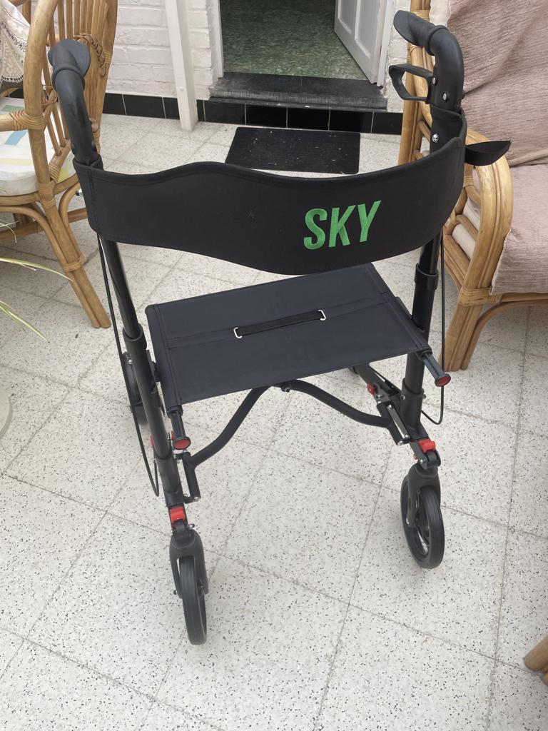 rollator SKY, Ophalen, Opvouwbaar, Zo goed als nieuw