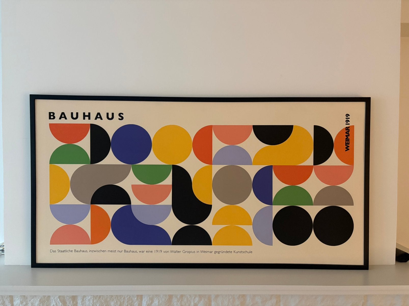 Bauhaus-tentoonstellingsposter: moderne muurkunst, Enlèvement