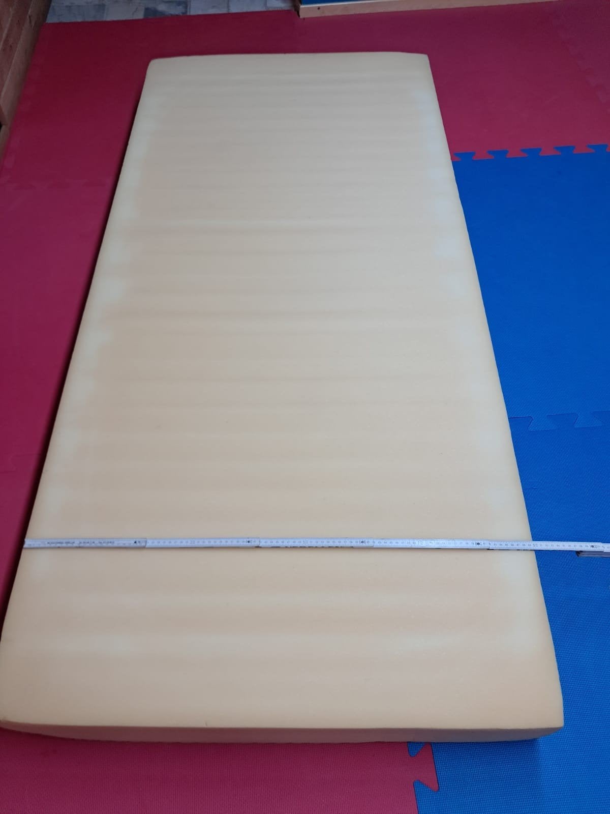 matras moes, Enlèvement, Matelas