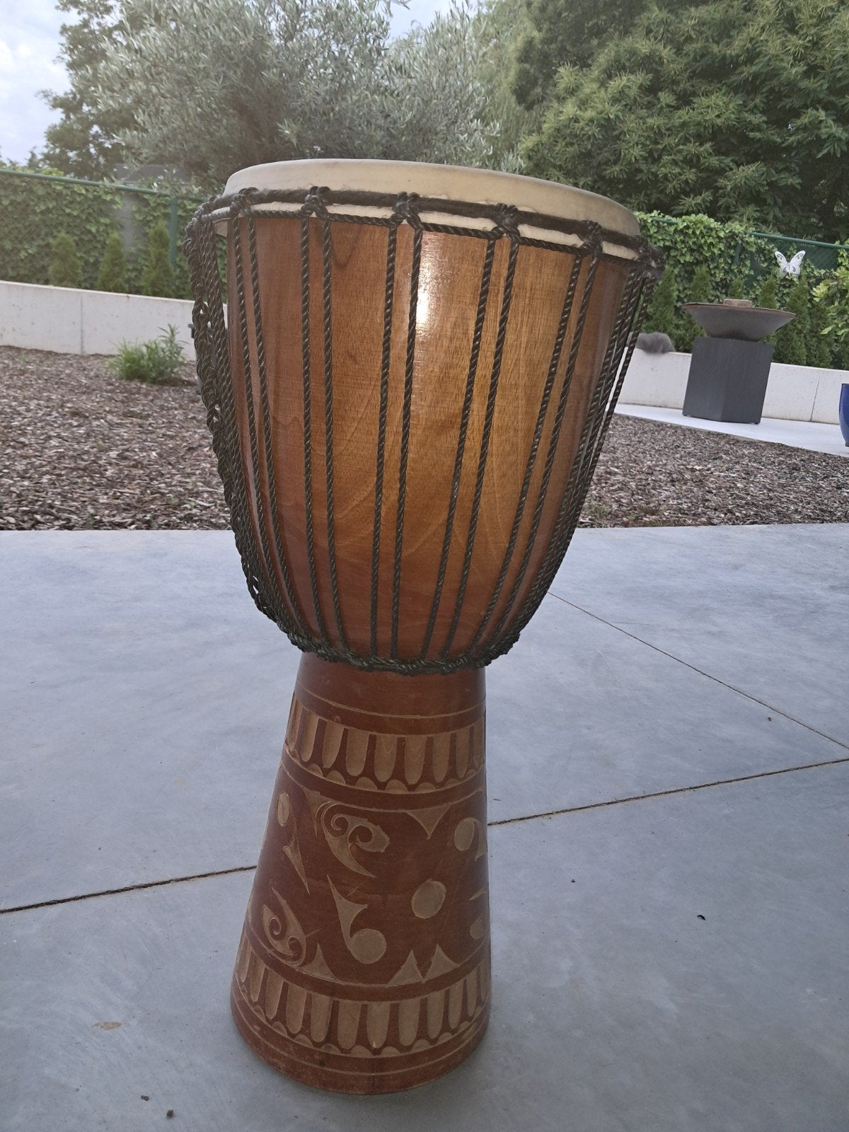 Mooie djembe, Ophalen