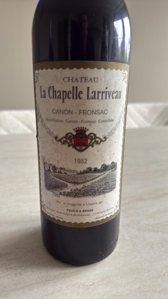 La chapelle larriveau, Ophalen of Verzenden, Zo goed als nieuw