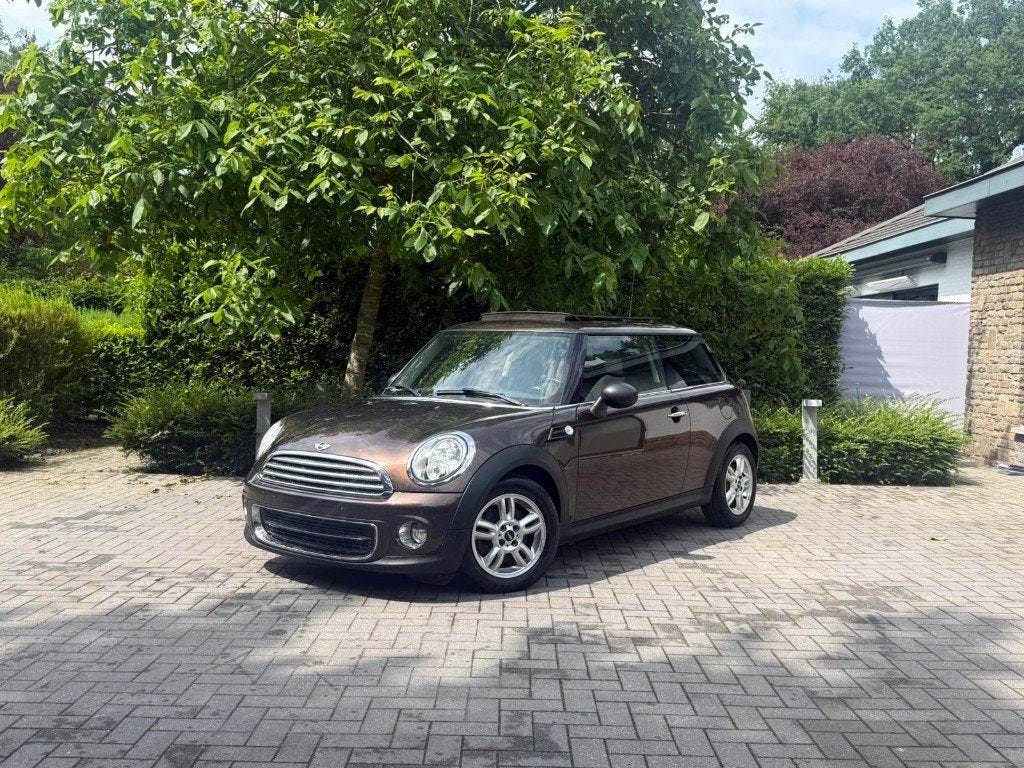 Mini Cooper One — 90 108 km — Toit panoramique, Euro 5, Achat, Entreprise, Boîte manuelle