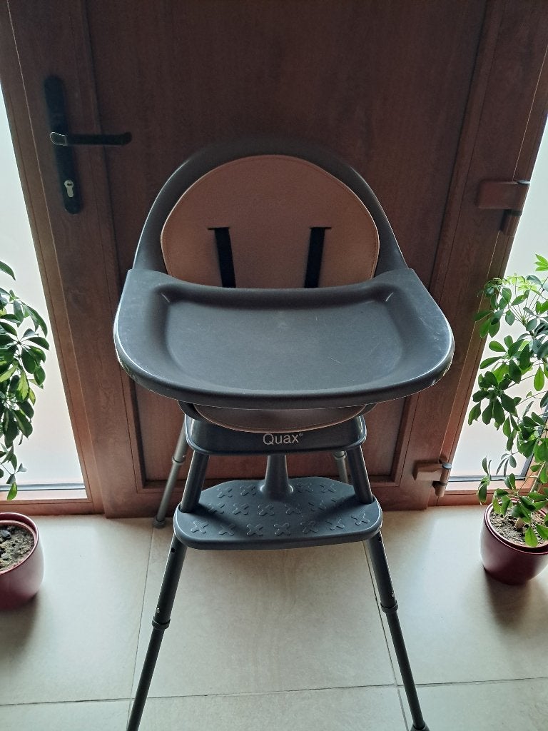 Een quax eetstoel met verkleinkussen., Ophalen, Gebruikt, Overige typen, Aanschuifbaar