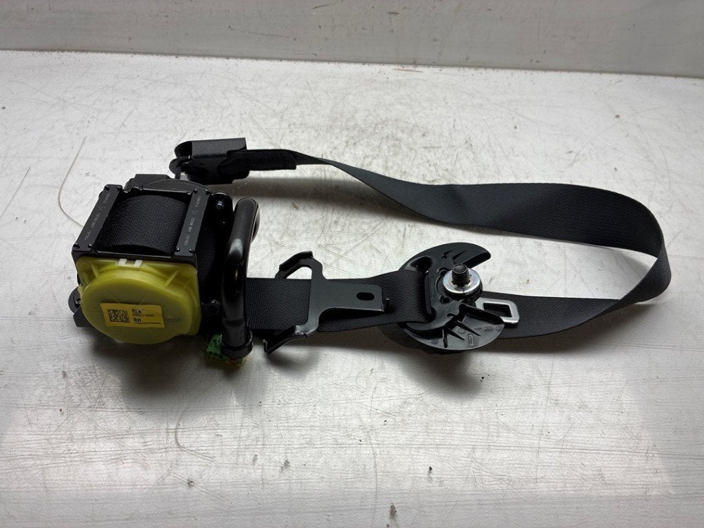 CEINTURE DE SECURITE AVANT DROIT Kia Ceed (CDB5 / CDBB), Kia, Info@kia.de, Utilisé, Theodor-Heuss-Allee 11
60486  Frankfurt am Main, DE