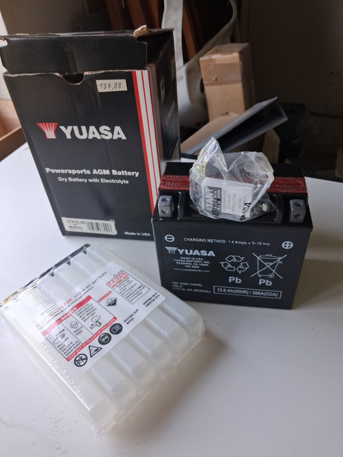 Batterie Yuasa YTX14L-BS, Enlèvement ou Envoi