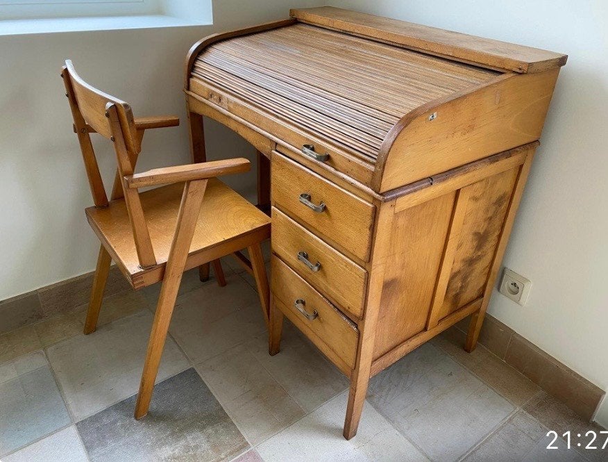 Kinder (tot 12 jaar) bureau, Huis en Inrichting, Bureaus, Gebruikt, Hout, Kinderbureau, Bruin
