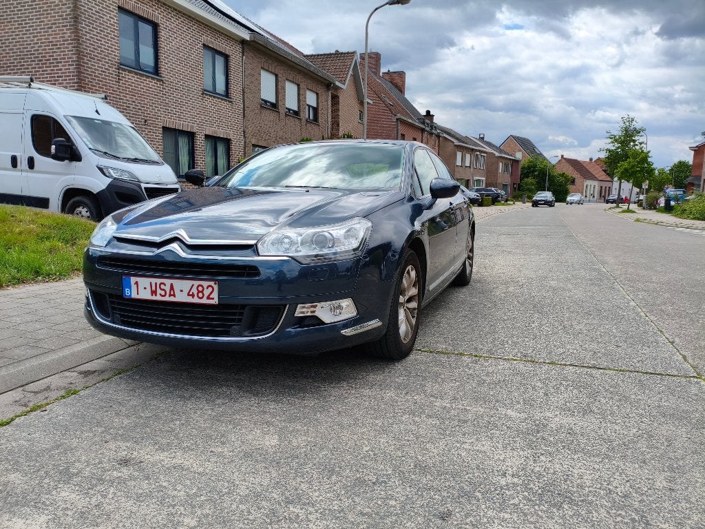 Citroen C5 Eclusive, Voorwielaandrijving, 4 deurs, 4 cilinders, Blauw