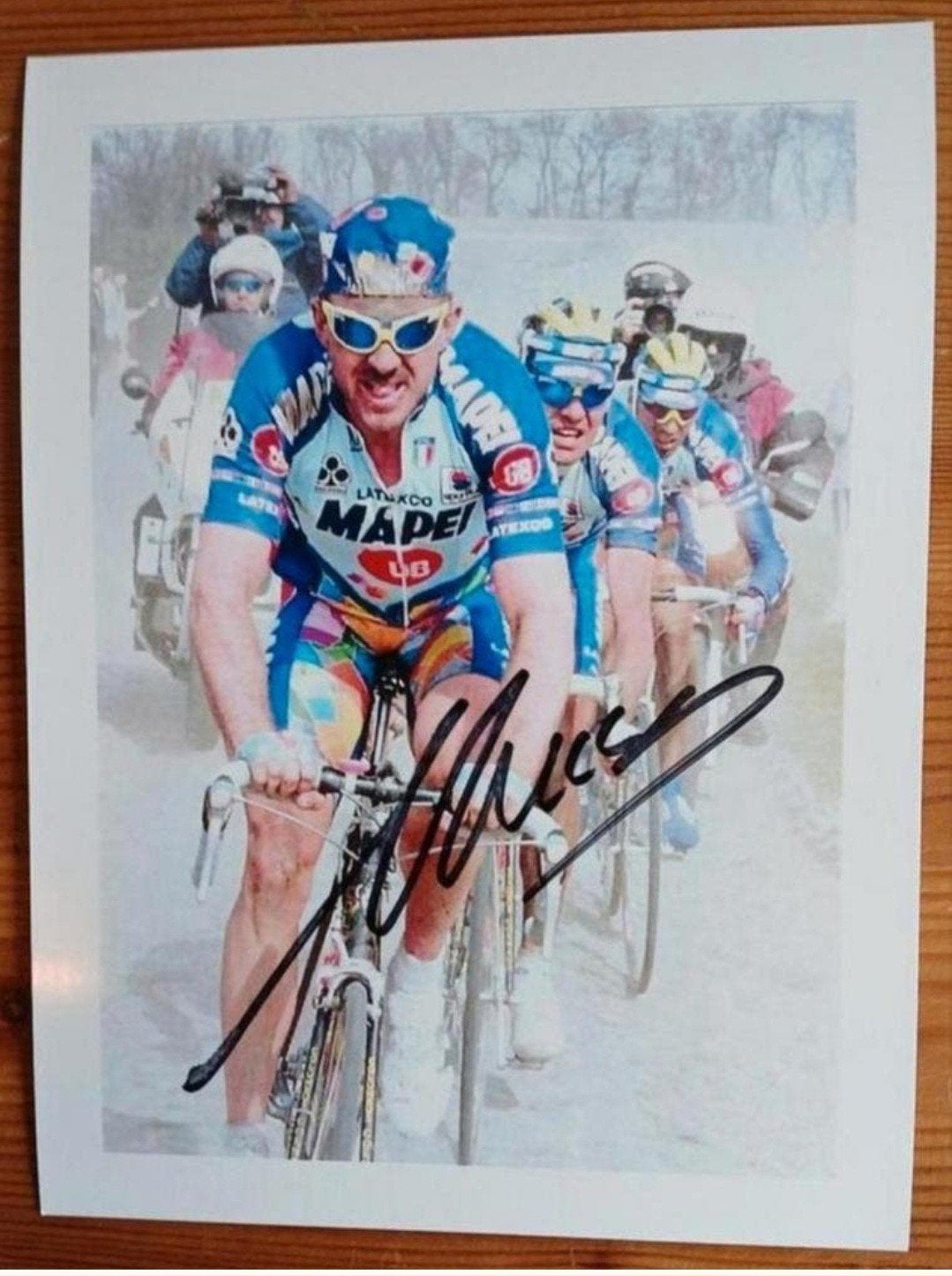Gesigneerde foto van Johan Museeuw., Verzenden