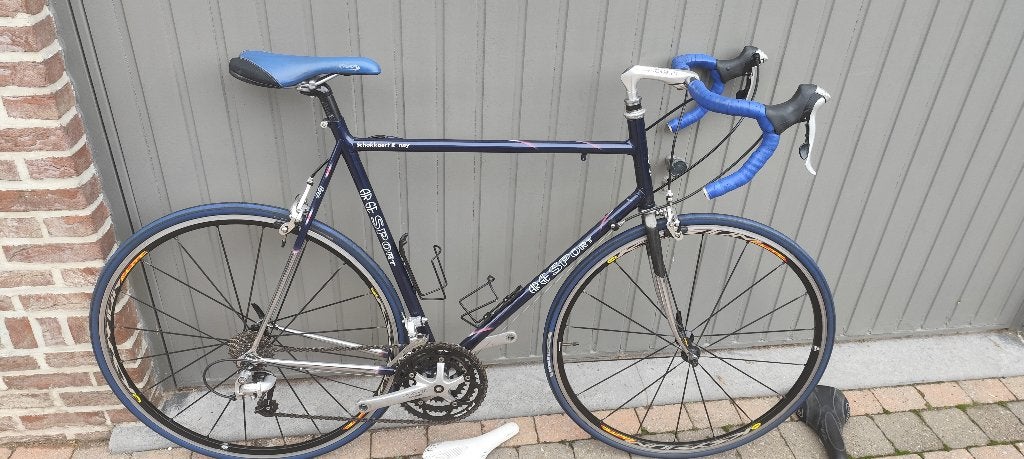 Vélo de route en acier bleu Assemblage Tiagra - Roues Mavic, Vélos & Vélomoteurs, Autres marques, Frein sur jante, 57 à 61 cm