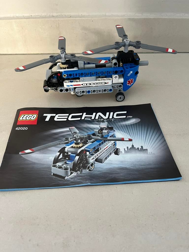 Lego Technic 42020 helikopter met dubbele rotor, Enlèvement ou Envoi, Lego, Ensemble complet, Instructions incluses