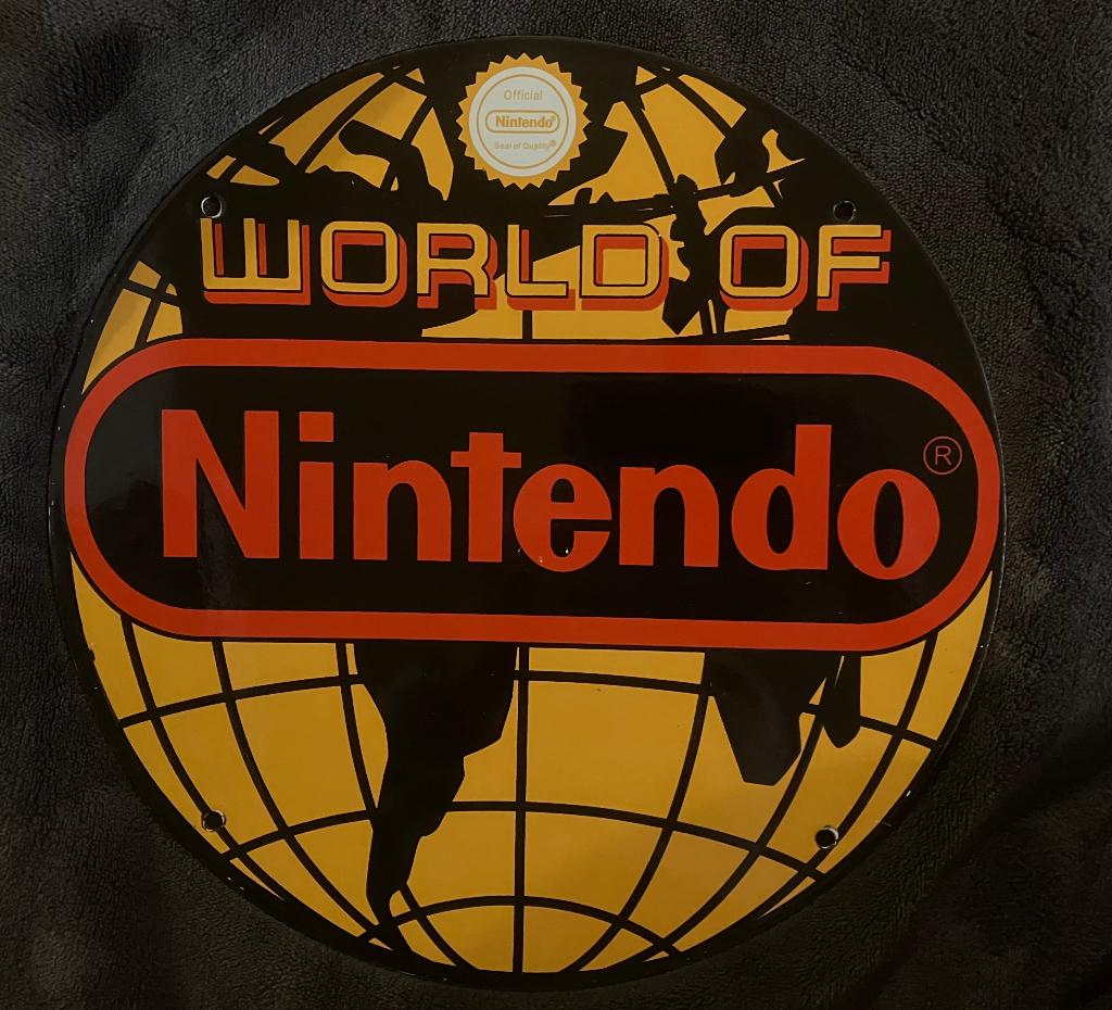 Emaille bord World Of Nintendo, Ophalen of Verzenden, Nieuw, Reclamebord