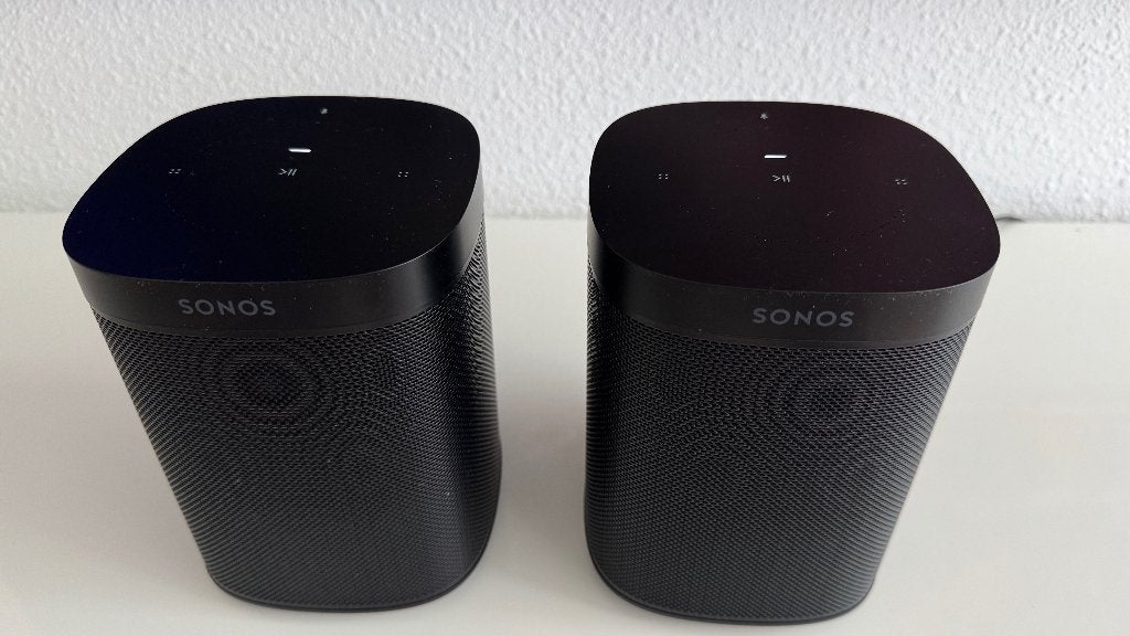 set Sonos One Gen 2 met google assistent., Enlèvement ou Envoi, Comme neuf, Haut-parleurs Frontaux, Arrière ou Stéréo, Sorento