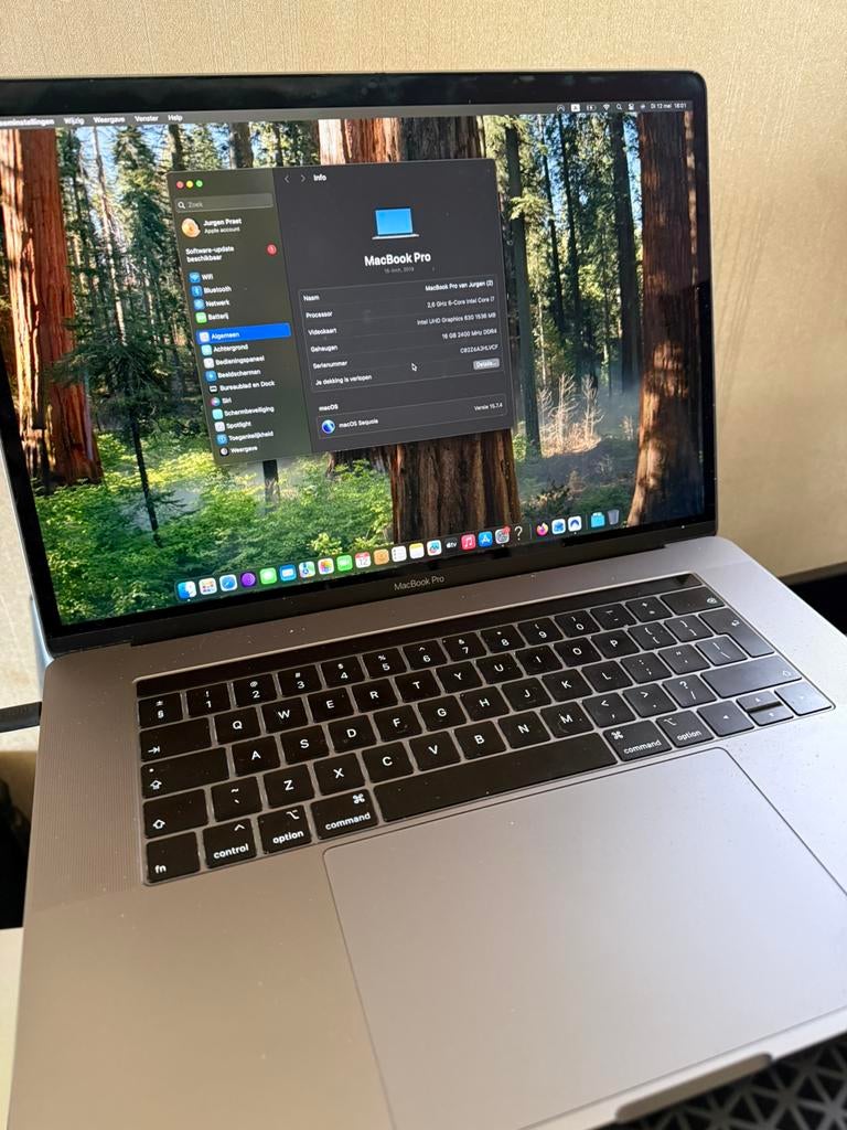 MacBook pro  15inch late 2019, Computers en Software, Apple Macbooks, Ophalen, Zo goed als nieuw, 15 inch, MacBook