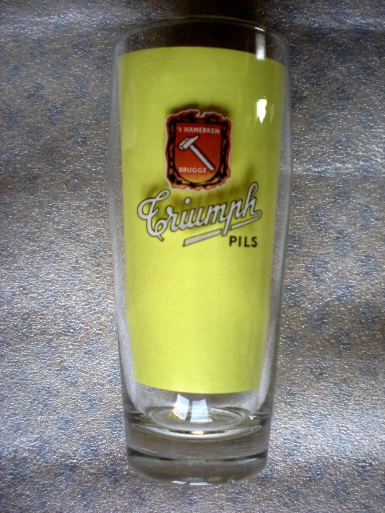 TRIUMPH Pils, Verzamelen, Biermerken, Ophalen of Verzenden, Zo goed als nieuw, Glas of Glazen