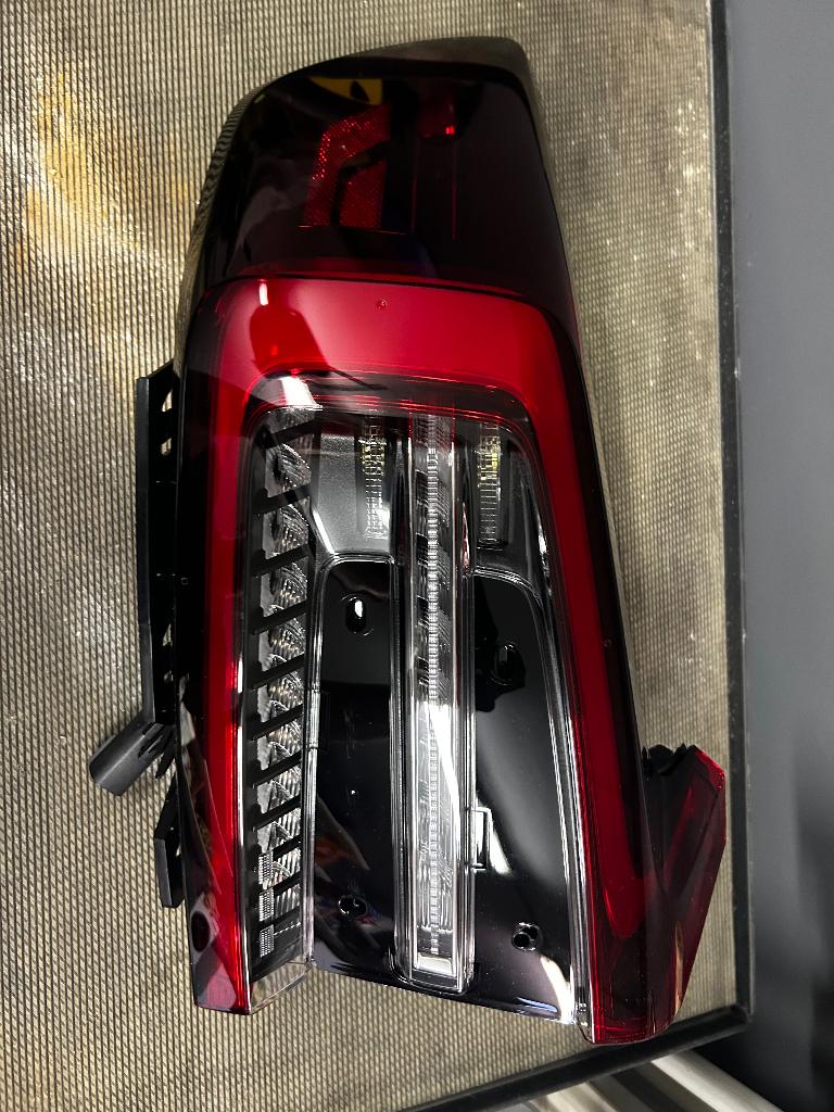 Achterlicht links van een Volvo C40, Enlèvement, Neuf, Volvo