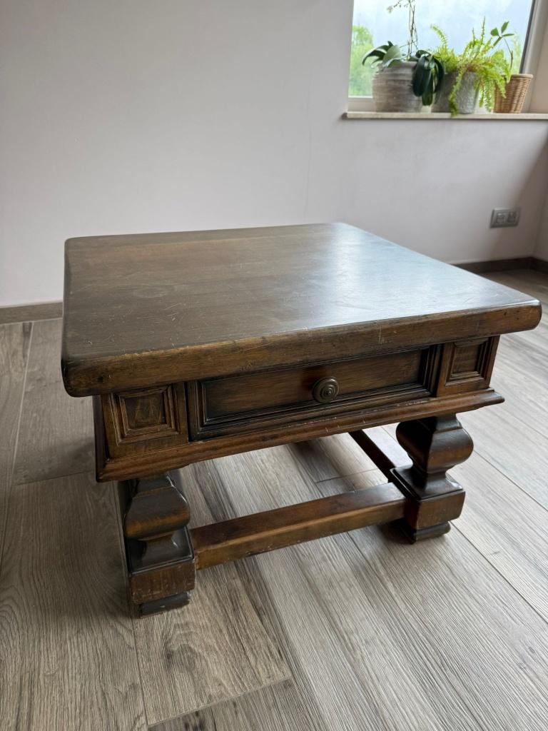 Table basse en bois massif style rustique / ancien, Moins de 50 cm, Carré, Enlèvement, Utilisé