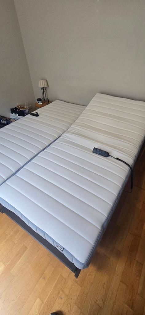 Dubbel bed met elektrische lattenbodems 2x 90cmx200cm, Ophalen