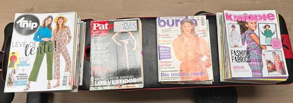 55 naaimagazines met patronen, Hobby en Vrije tijd, Kledingpatronen, Ophalen, Zo goed als nieuw, Burda