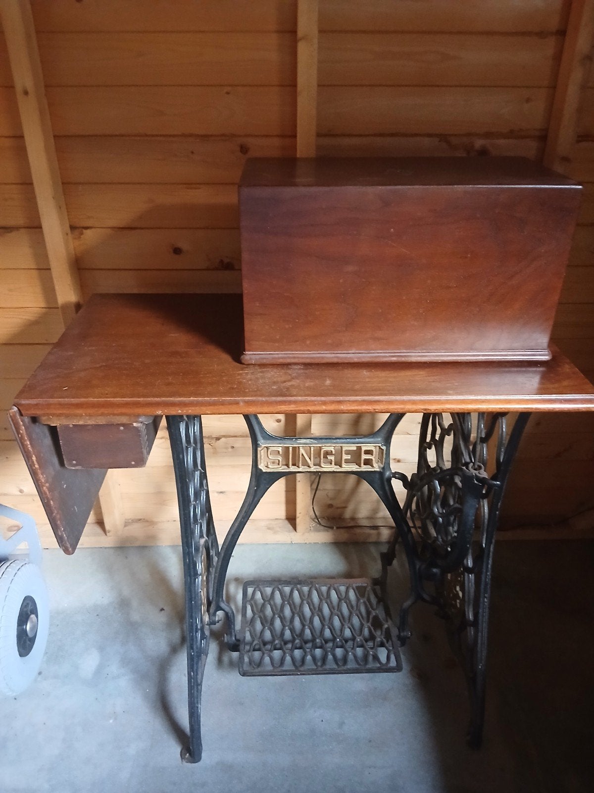 Singer naaimachine met origineel onderstel, Antiek en Kunst, Ophalen