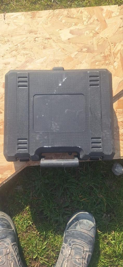 Schroefmachine, Ophalen