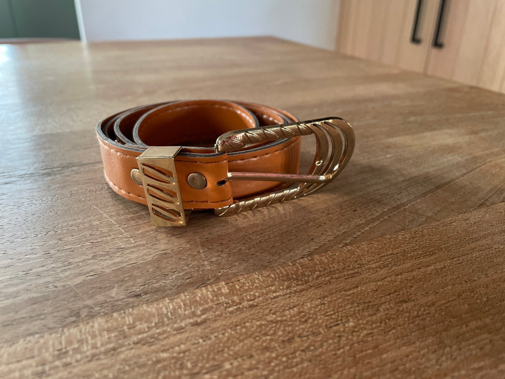 Lichtbruine riem maat 95, Kleding | Dames, Riemen en Ceinturen, 80 tot 90 cm, Heupriem, Ophalen of Verzenden, Gedragen