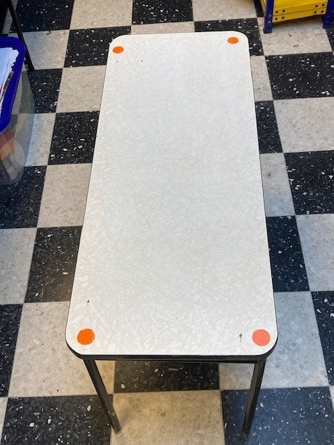 kleutertafels, Enfants & Bébés, Chambre d'enfant | Tables & Chaises, Enlèvement, Table(s)