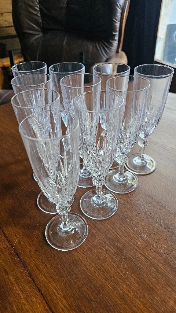 10 flûtes à champagne en cristal RCR Italie Modèle Gala, Enlèvement