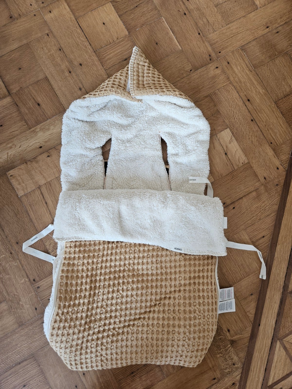 Koeka voetenzak, Enfants & Bébés, Couvertures, Sacs de couchage & Produits pour emmailloter, Enlèvement, Chancelière, Koeka