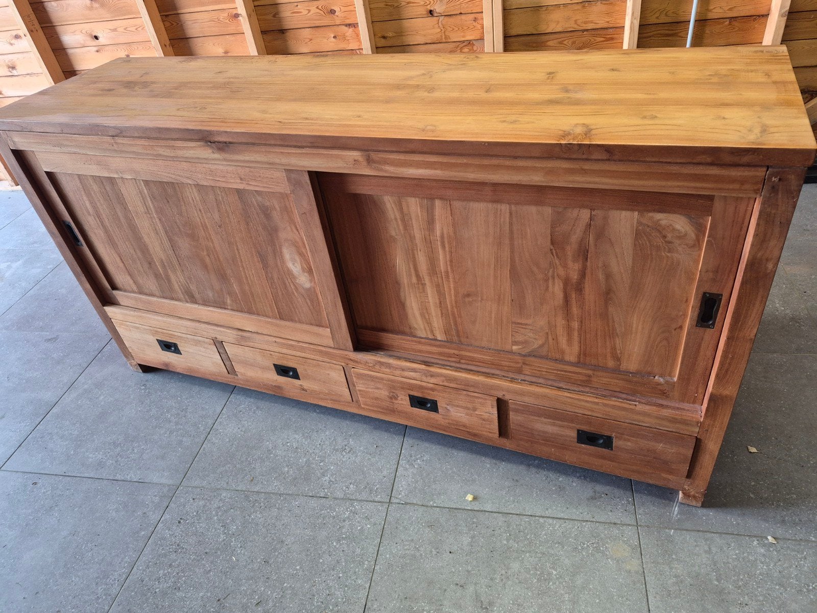 Armoire en bois de teck, Maison & Meubles, Teck, Avec porte(s), Enlèvement, Utilisé