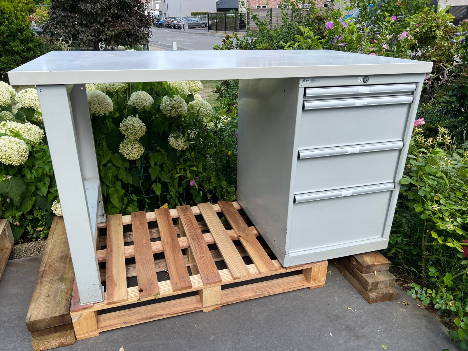 Etabli Lista avec armoire à tiroirs : état d'usage, Enlèvement, Comme neuf, 120 à 170 cm